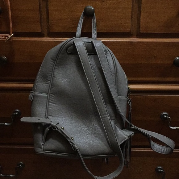 Leather backpack - Picture 2 of 3